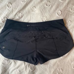 Lululemon size 10 speed up’s !!